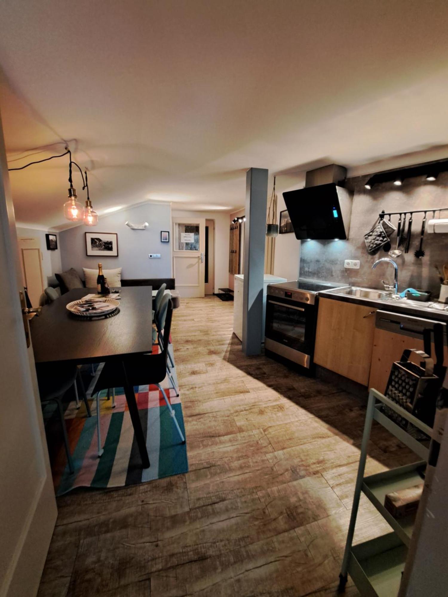 Gesa'S & Tom'S Stadtappartement Saalfelden am Steinernen Meer Kültér fotó